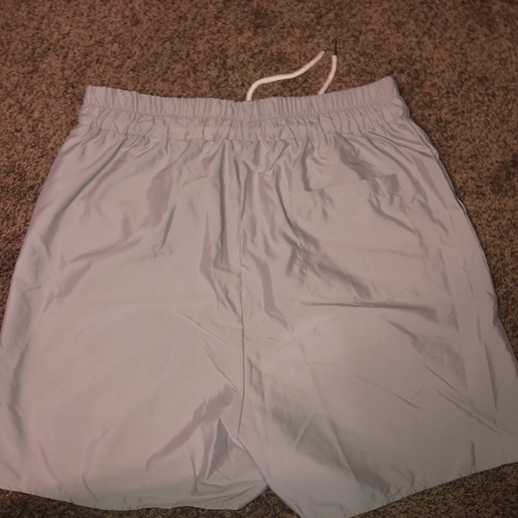 Grey polyester shorts - Picture 4 of 4